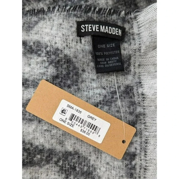 Steve Madden Women's Lofty Leopard-Print Woven Gray O/S (MSRP $38) - Picture 4 of 4